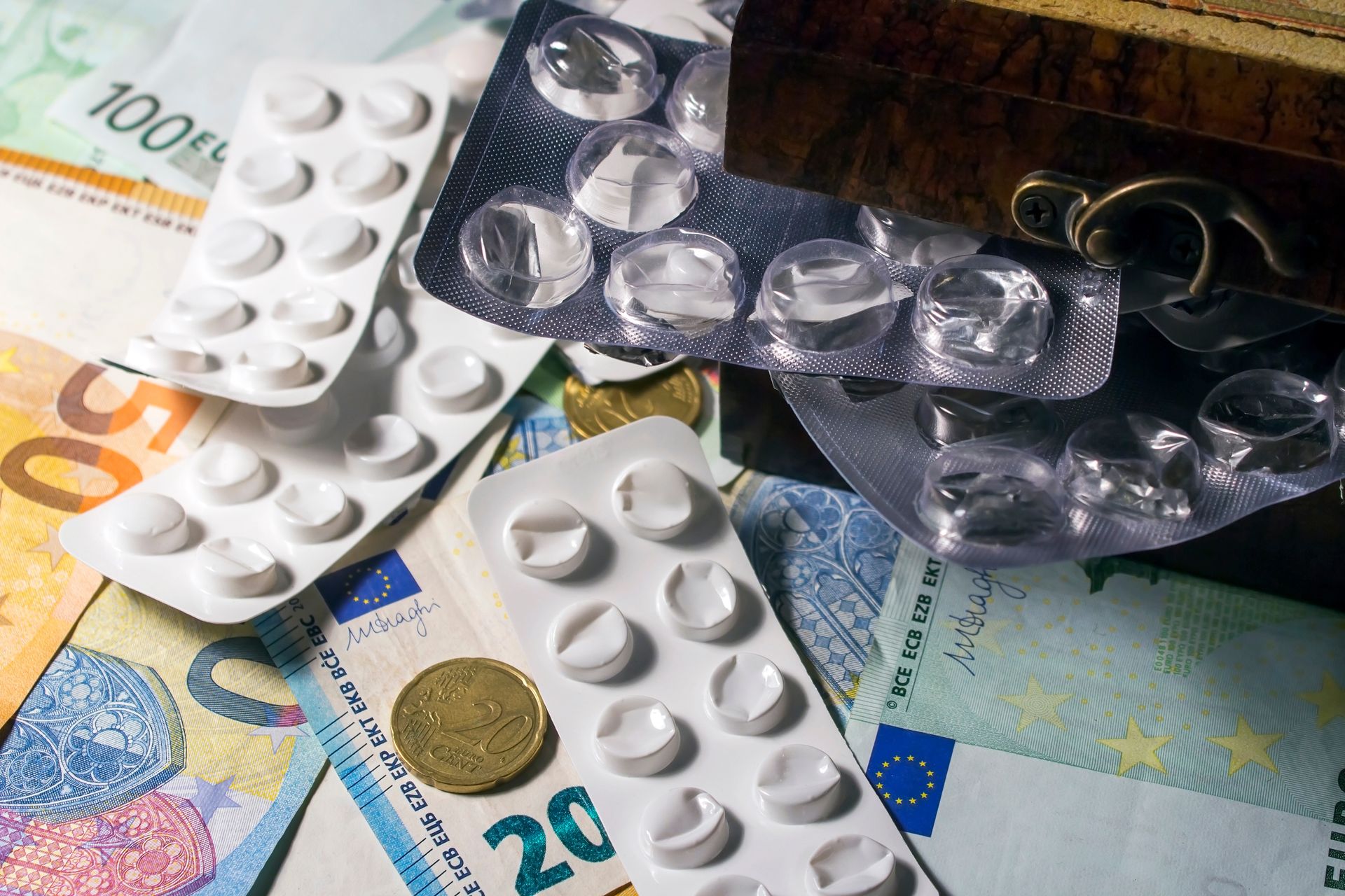 The Complete Guide to Self-Paying for Surgery in the UK and Europe